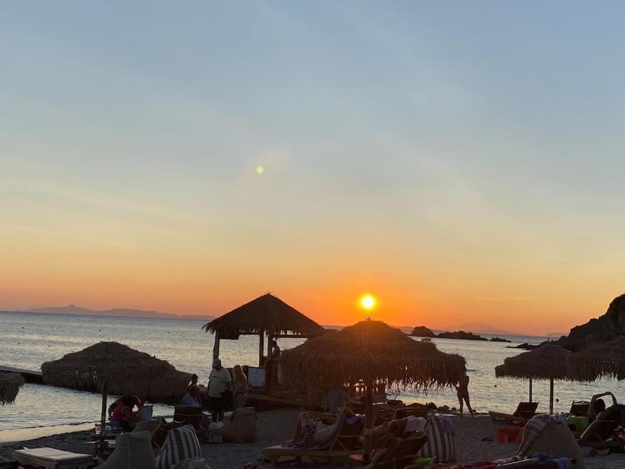 Eagles Nest Villa Athenian Riviera In Aghia Marina Near Lagonisi, Next To The Beach Close To Athens Airport Agia Marina  Экстерьер фото